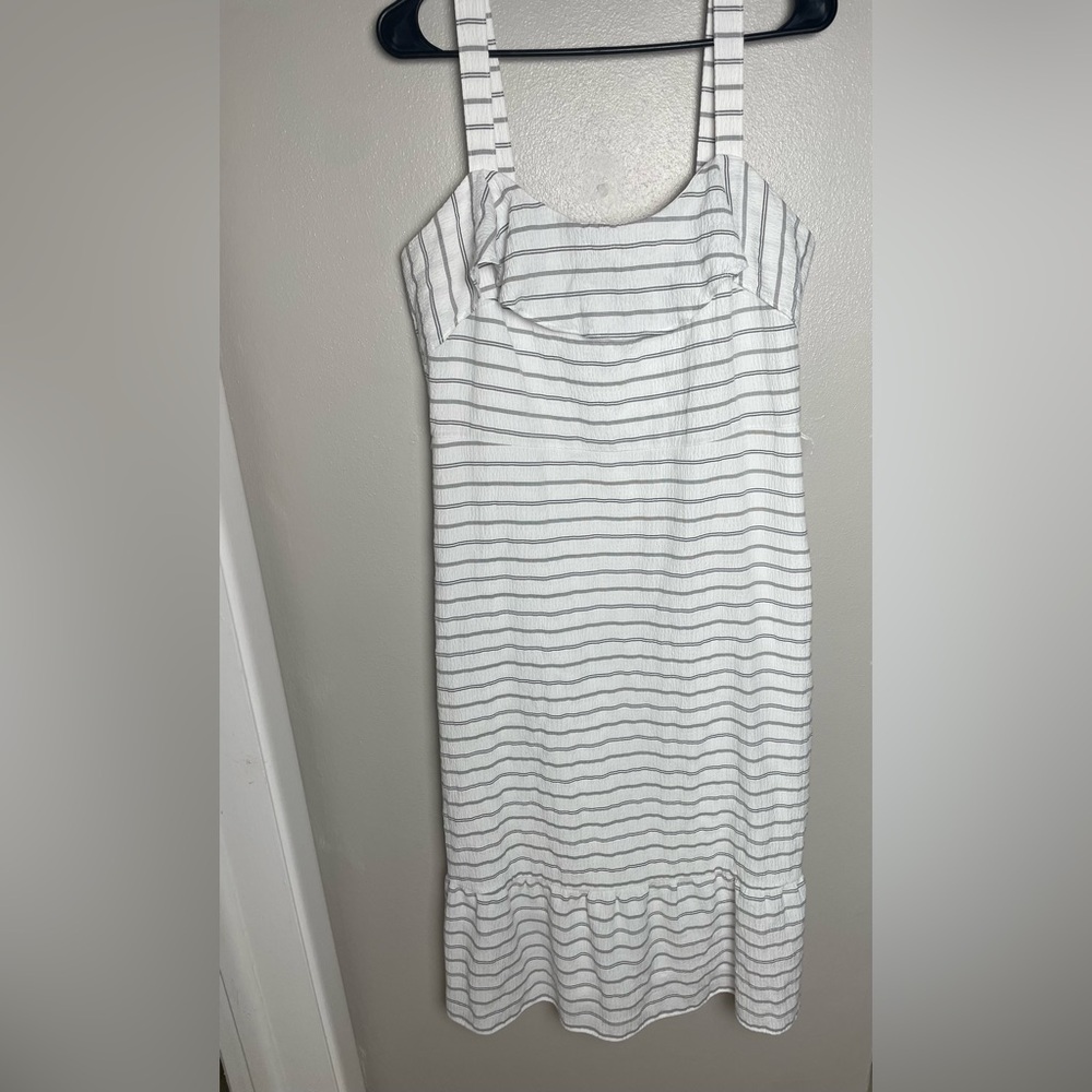Banana Republic White and Gray Striped Maxi Dress